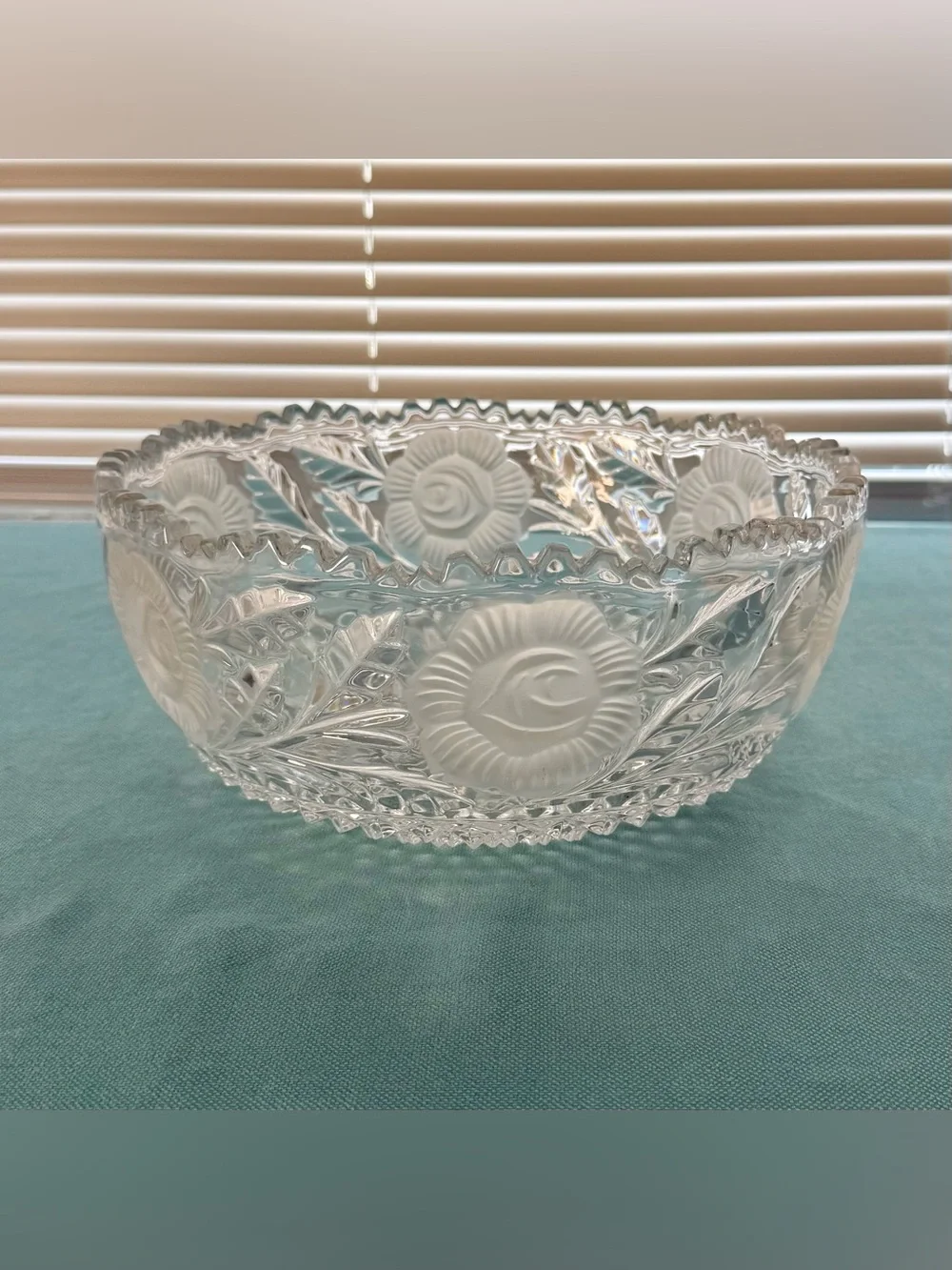 VTG ~ Lead Crystal Large Bowl ~ Frosted Roses ~ Raised Diamond Pattern - Picture 2 of 4